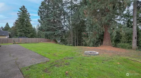 Exterior - 23735 SE 471 St, Enumclaw, WA 98022 photo 5 of 9
