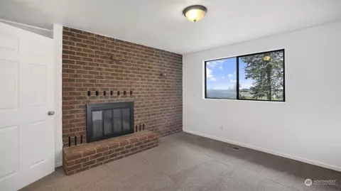 Living - 23735 SE 471 St, Enumclaw, WA 98022 photo 13 of 13