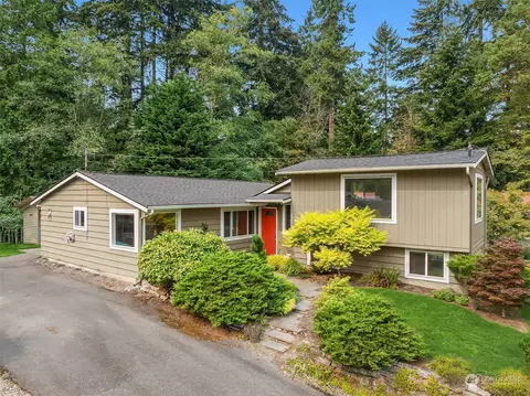 Exterior - 17841 24th Pl NE, Shoreline, WA 98155 photo 2 of 3