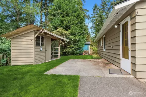 Exterior - 17841 24th Pl NE, Shoreline, WA 98155 photo 3 of 3
