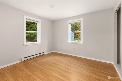 Bedroom - 17841 24th Pl NE, Shoreline, WA 98155 photo 5 of 5