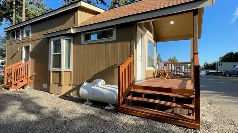 545 Hendricks St #16A, Port Townsend, WA 98368