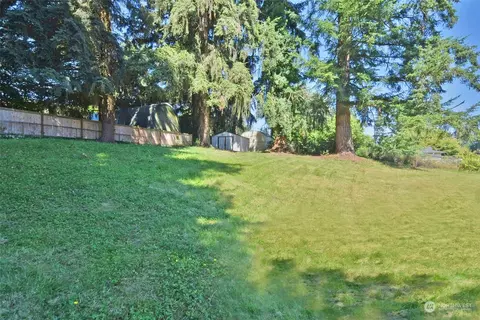 Exterior - 8620 Shadow Wood Dr, Everett, WA 98208 photo 5 of 5