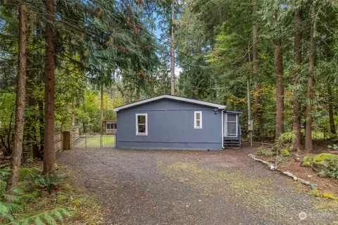 1201 Hopeful Valley Ln, Maple Falls, WA 98266