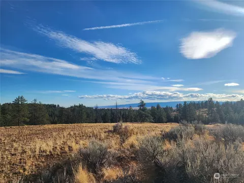 106 Falcon Ridge Rd, East Wenatchee, WA 98802