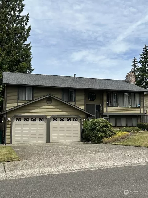 1910 SW 353rd Pl, Federal Way, WA 98023