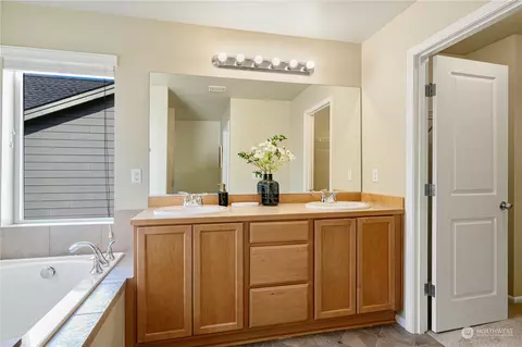 Other - 3811 183rd Pl SE, Bothell, WA 98012 photo 3 of 5
