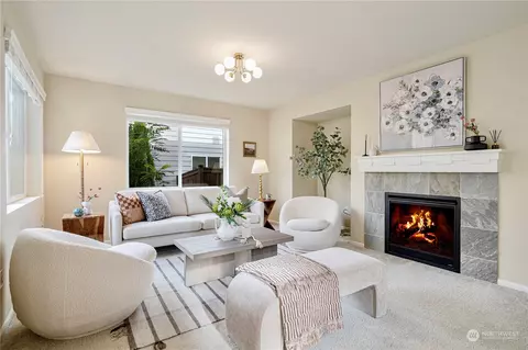 Living - 3811 183rd Pl SE, Bothell, WA 98012 photo 2 of 3