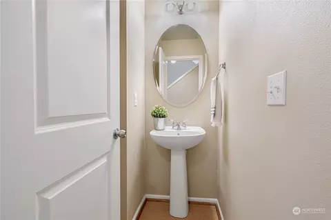 Bath - 3811 183rd Pl SE, Bothell, WA 98012 photo 1 of 3