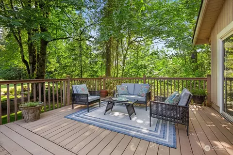 14267 209th Ave NE, Woodinville, WA 98077
