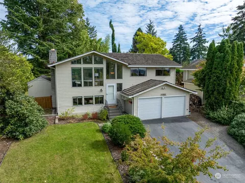11304 19th Pl SW, Seattle, WA 98146