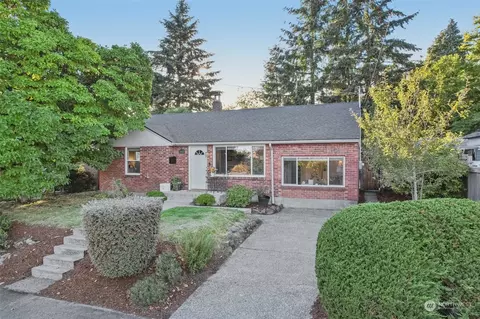 10823 37th Ave SW, Seattle, WA 98146