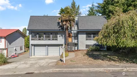 1662 S 225th St, Des Moines, WA 98198