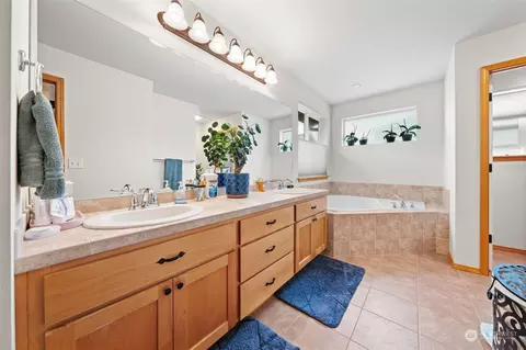126 195th Pl SW, Bothell, WA 98021 photo 16
