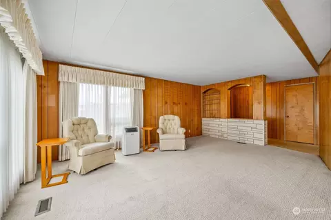 933 Mtvilla, Enumclaw, WA 98022 photo 5
