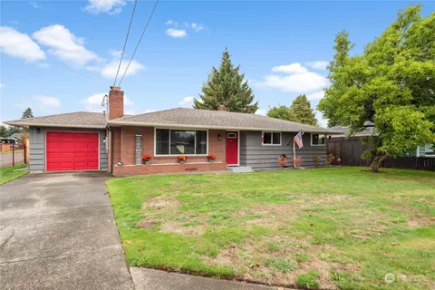 1821 W Stewart Ave, Puyallup, WA 98371