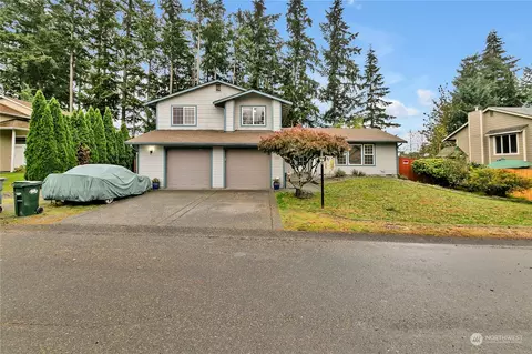 1914 135th Street Ct E, Tacoma, WA 98445
