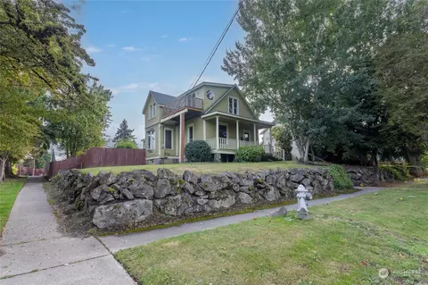 124 E Harrison St, Tacoma, WA 98418