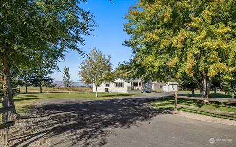 3941 Cleman Rd, Ellensburg, WA 98926