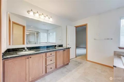 Bath - 1321 173rd Pl SE, Bothell, WA 98012 photo 2 of 4