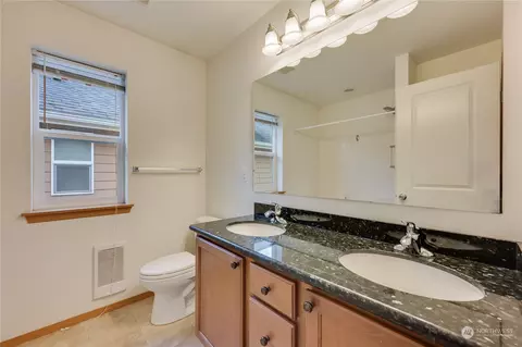 Bath - 1321 173rd Pl SE, Bothell, WA 98012 photo 4 of 4