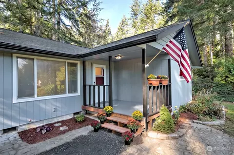 70 SE Clematis Ct, Shelton, WA 98584