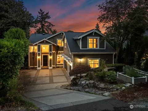 3020 90th Pl SE, Mercer Island, WA 98040