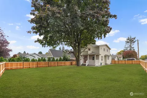Exterior - 3048 Porter St, Enumclaw, WA 98022 photo 5 of 14