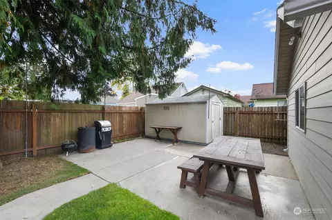 Exterior - 3048 Porter St, Enumclaw, WA 98022 photo 8 of 14