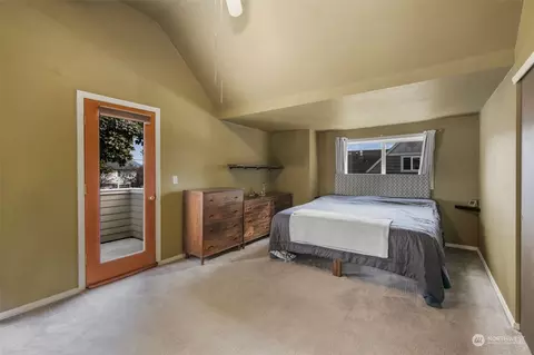 Bedroom - 3048 Porter St, Enumclaw, WA 98022 photo 1 of 3