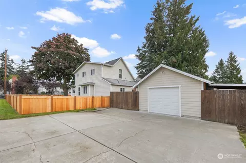 Exterior - 3048 Porter St, Enumclaw, WA 98022 photo 12 of 14
