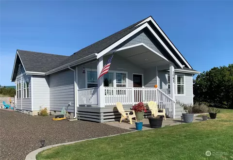 1085 Fairwood Dr SW, Ocean Shores, WA 98569