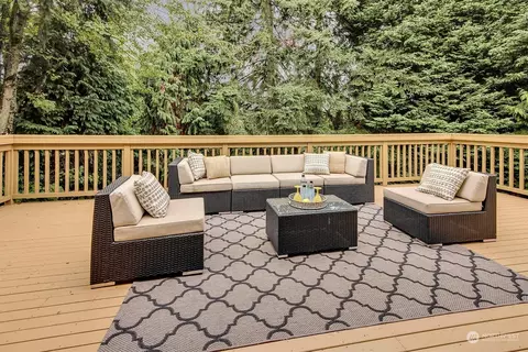 Exterior - 16313 123rd Pl NE, Bothell, WA 98011 photo 2 of 5
