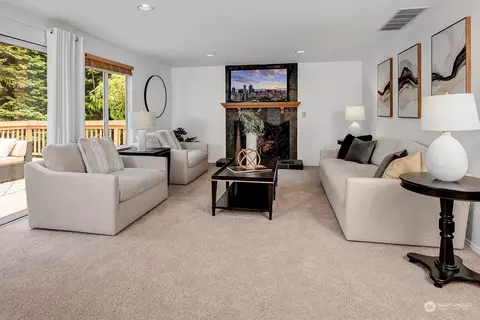 Living - 16313 123rd Pl NE, Bothell, WA 98011 photo 3 of 4