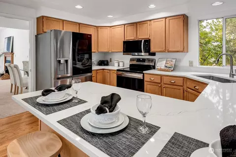 Kitchen - 16313 123rd Pl NE, Bothell, WA 98011 photo 1 of 4