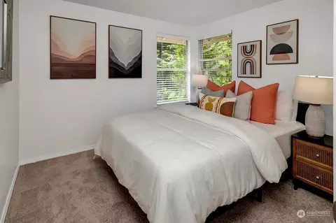 Bedroom - 16313 123rd Pl NE, Bothell, WA 98011 photo 3 of 7