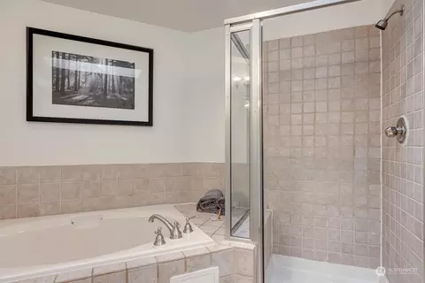 Bath - 16313 123rd Pl NE, Bothell, WA 98011 photo 3 of 6