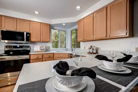 Kitchen - 16313 123rd Pl NE, Bothell, WA 98011 photo 3 of 4