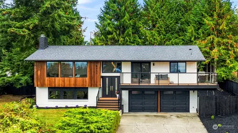 8009 47th Pl W, Mukilteo, WA 98275