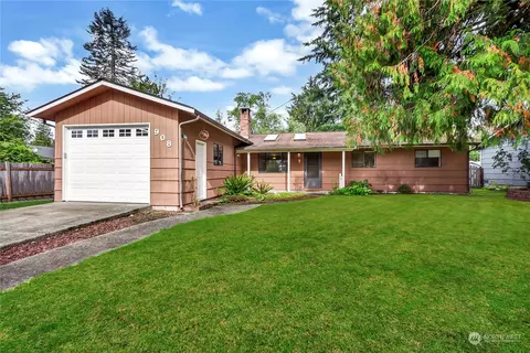 908 NE 6th St, North Bend, WA 98045