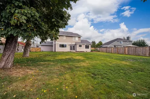 Exterior - 550 Hamilton Pl, Enumclaw, WA 98022 photo 3 of 6