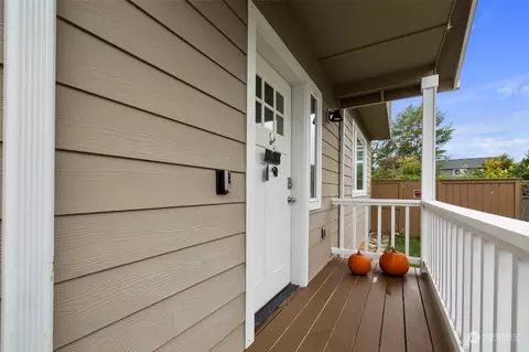 2164 SE Polar Star Way, Port Orchard, WA 98366