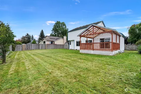 Exterior - 907 Baysinger Pl, Enumclaw, WA 98022 photo 2 of 7