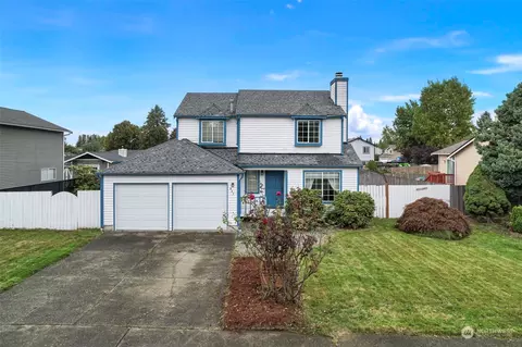 907 Baysinger Pl, Enumclaw, WA 98022