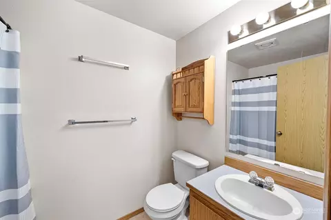 Bath - 907 Baysinger Pl, Enumclaw, WA 98022 photo 3 of 3