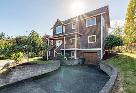 1205 Jackson St, Port Townsend, WA 98368