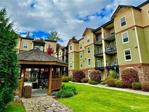 680 32nd St #C411, Bellingham, WA 98225