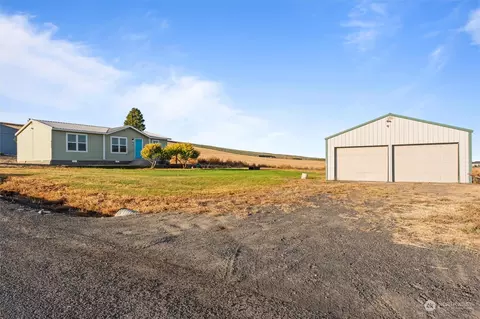 8480 Nob Hill St, Othello, WA 99344