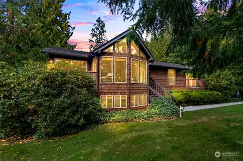 13728 48th Pl W, Edmonds, WA 98026