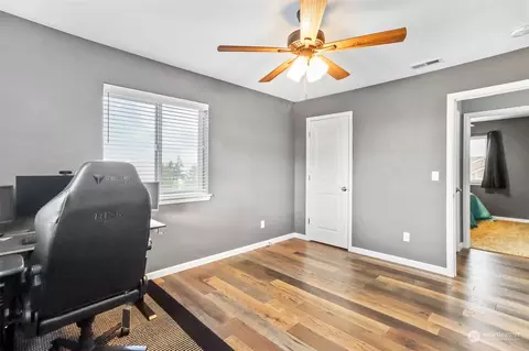 Bedroom - 20213 40th Ave E, Spanaway, WA 98387 photo 3 of 5